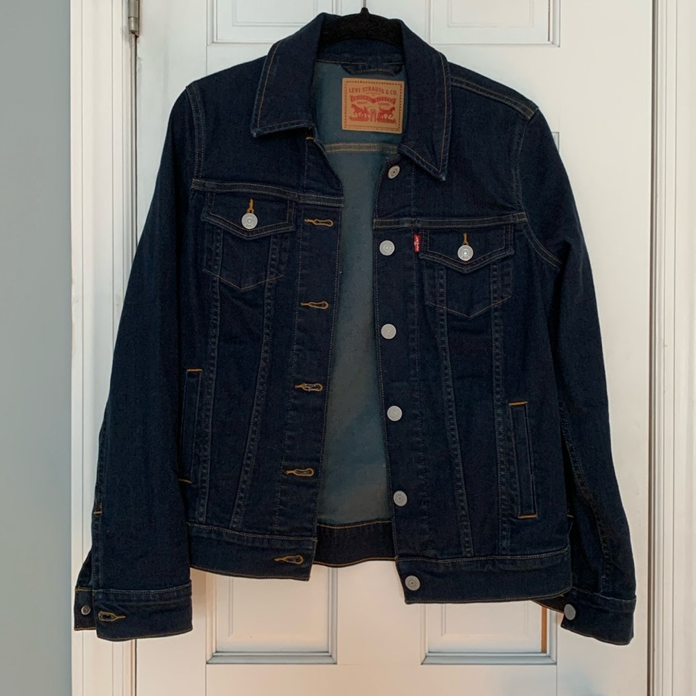 Levi’s dark denim jacket size xs
